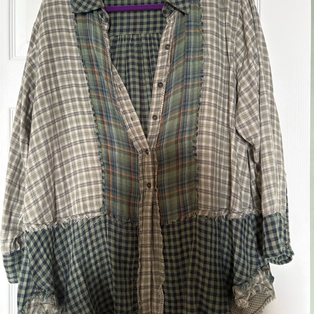 Plaid Patchwork Tunic Top in Green and Beige